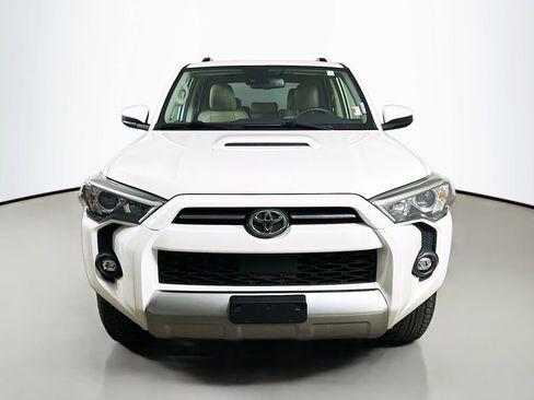 Used 2022 Toyota 4Runner TRD Off-Road AWD/4WD image 2