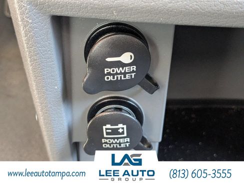 Used 2010 Chrysler Town & Country Touring FWD image 22