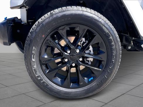 Used 2023 Jeep Wrangler Sahara w/ Cold Weather Group image 11