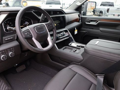 New 2026 GMC Sierra 3500 Denali w/ Technology Package image 12