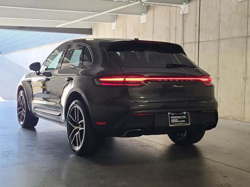 Certified 2026 Porsche Macan AWD/4WD image 3