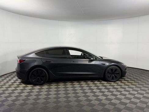 Used 2024 Tesla Model 3 Standard Range RWD image 5
