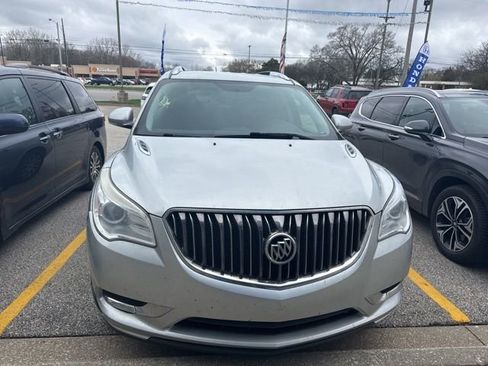 Used 2014 Buick Enclave Leather w/ Trailering Provision Package FWD image 2