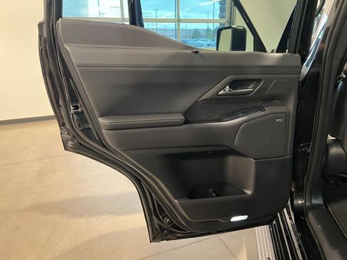 Used 2026 Lexus GX 550 w/ Cold Area Package image 35