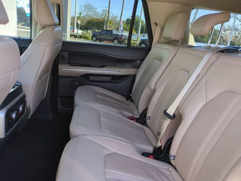 Used 2024 Ford Expedition Max Limited image 13