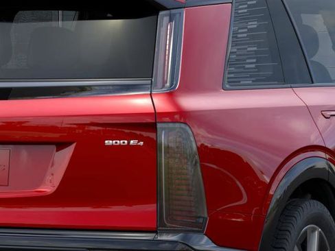 New 2026 Cadillac Vistiq Sport AWD/4WD image 36