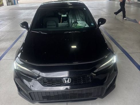 Used 2025 Honda Civic Sport Touring image 2