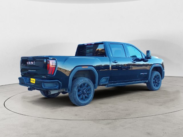 Used 2024 GMC Sierra 2500 AT4 w/ AT4 Premium Plus Package AWD/4WD image 5