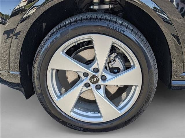 New 2025 Audi Q5 Premium w/ Premium Plus AWD/4WD image 9