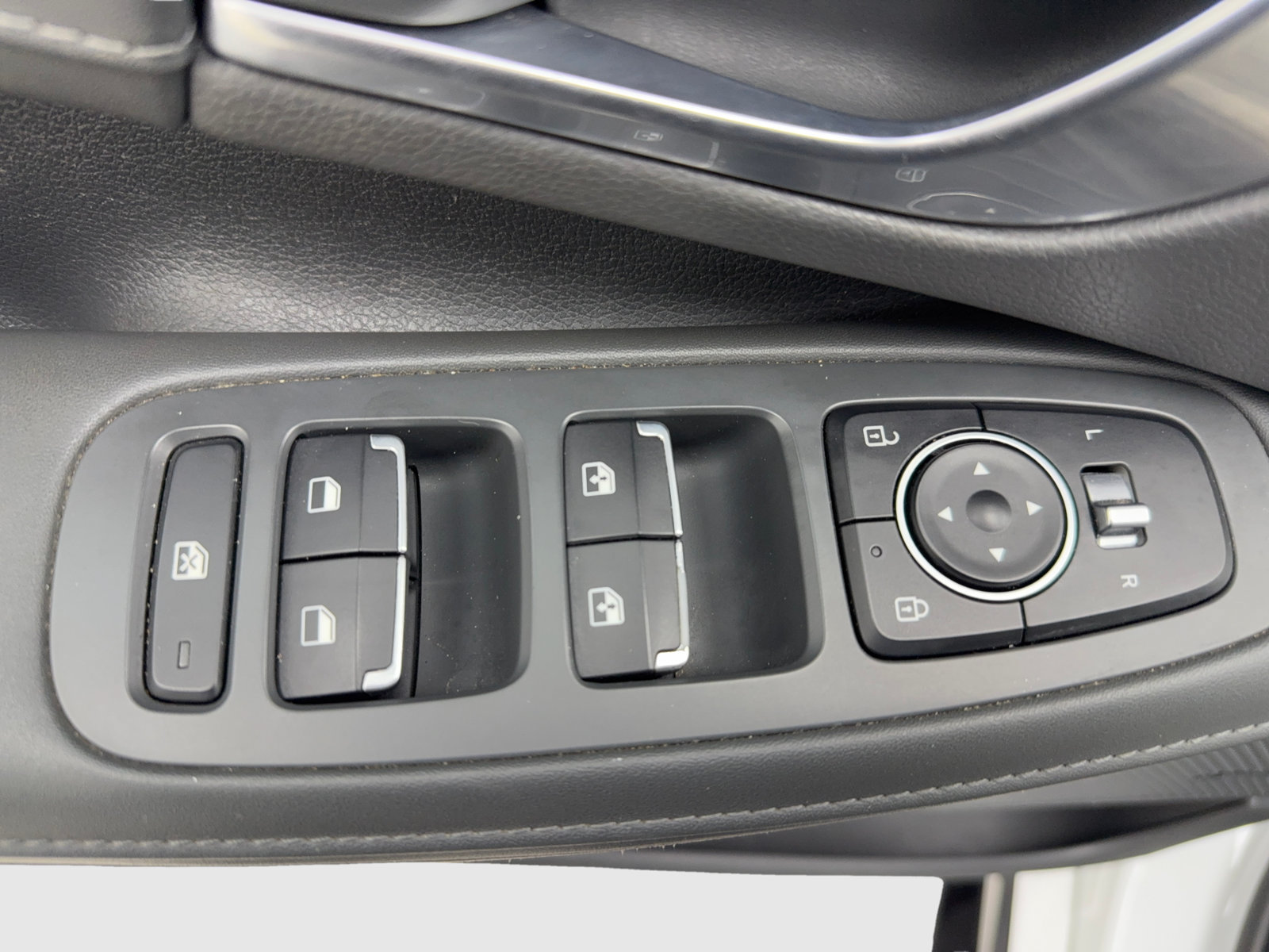 Used 2021 Hyundai Sonata Limited FWD image 30