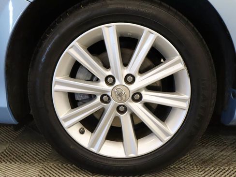 Used 2012 Toyota Camry XLE FWD image 6