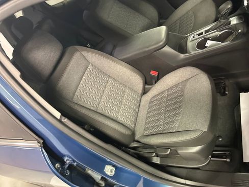 Used 2024 Chevrolet Equinox LT FWD image 24