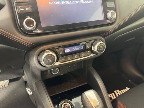 Used 2025 Nissan Versa SR w/ Trunk Package image 18