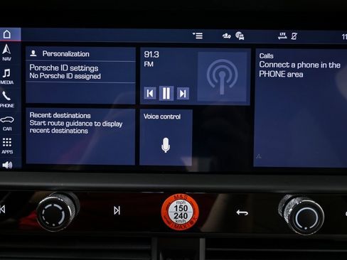 New 2026 Porsche Macan image 14