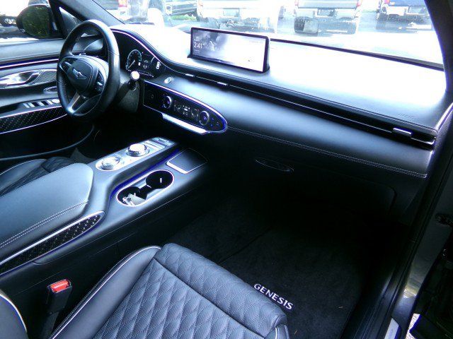 Used 2023 Genesis GV70 3.5T Sport w/ Sport Prestige Package AWD/4WD image 12