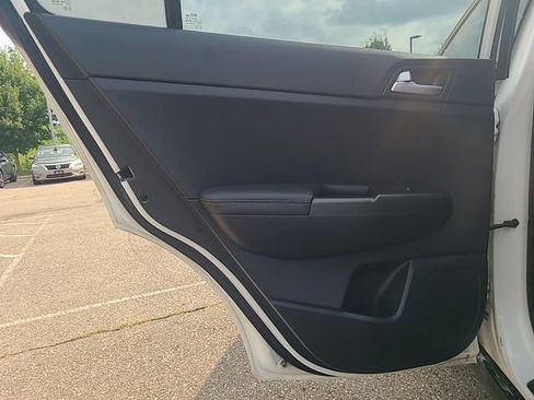Used 2018 Kia Sportage LX AWD/4WD image 20