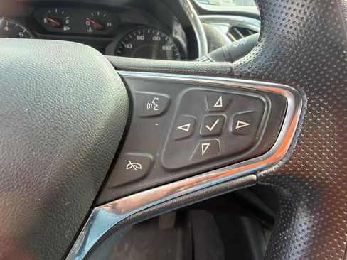 Used 2021 Chevrolet Malibu LT FWD image 12