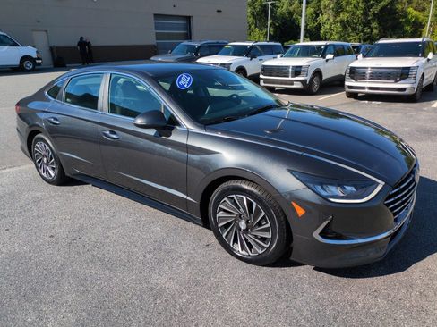 Used 2022 Hyundai Sonata SEL FWD image 1