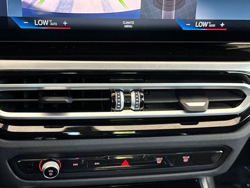 Used 2023 BMW i4 eDrive35 RWD image 19