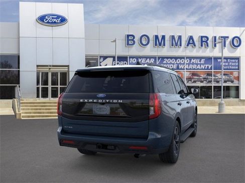 New 2026 Ford Expedition Active image 8