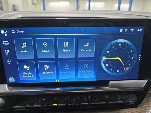 Used 2025 Chevrolet Silverado 1500 LT AWD/4WD image 25
