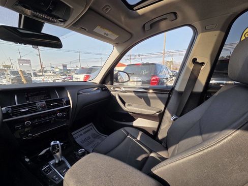 Used 2017 BMW X3 xDrive28i image 18