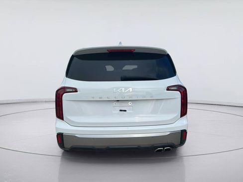 Used 2025 Kia Telluride S FWD image 5