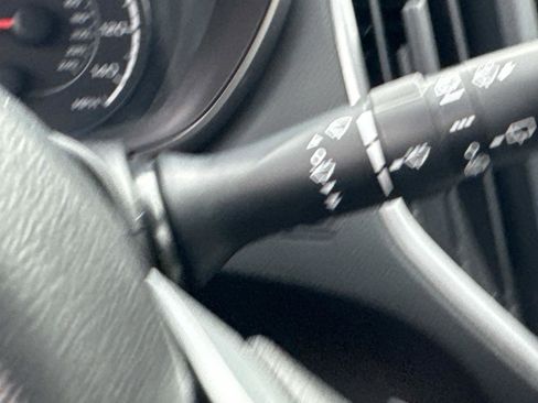 Used 2017 Subaru Impreza 2.0i Premium image 30