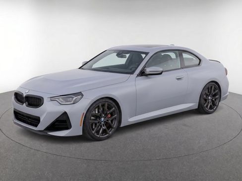 Used 2025 BMW 230i Coupe w/ M Sport Package RWD image 2