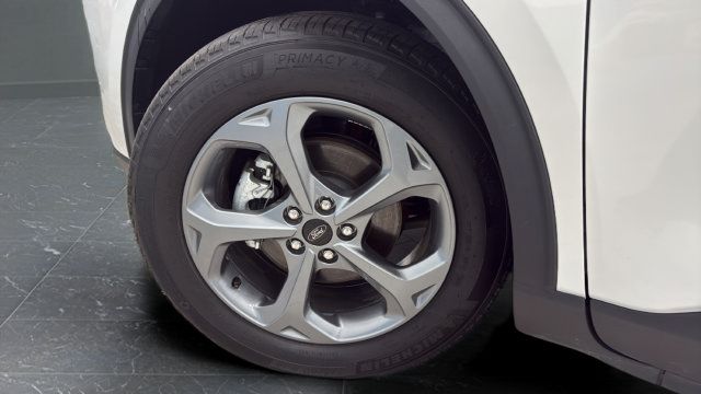 Used 2025 Ford Escape ST-Line w/ Cold Weather Package AWD/4WD image 36