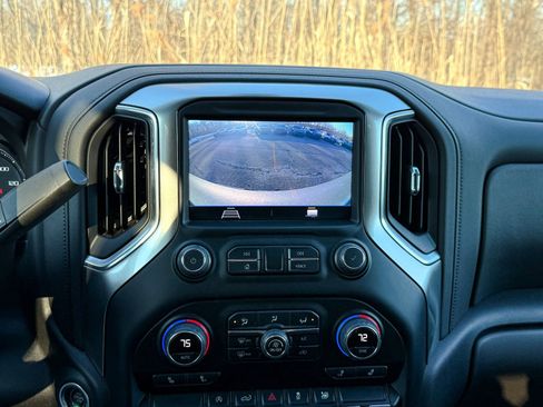 Used 2021 Chevrolet Silverado 1500 LT w/ Bed Protection Package image 24