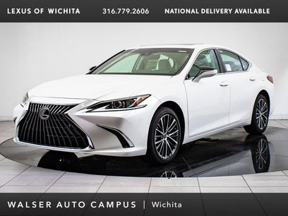 New 2025 Lexus ES 300h w/ Premium Package