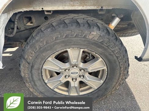 Used 2015 Ford F150 XLT w/ Equipment Group 302A Luxury image 12