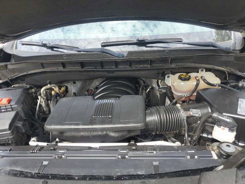 Used 2021 Chevrolet Tahoe Z71 w/ Z71 Off-Road Package image 13