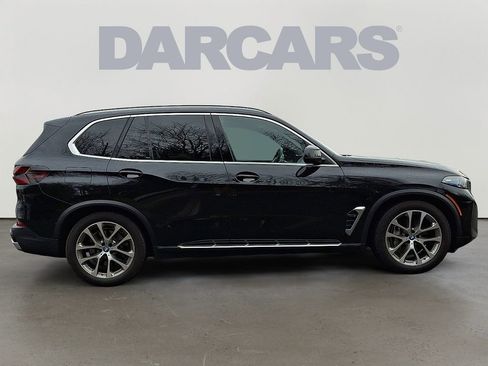 Used 2024 BMW X5 xDrive50e image 7