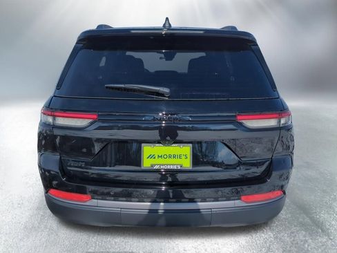 New 2026 Jeep Grand Cherokee Limited w/ Limited Altitude Package AWD/4WD image 5