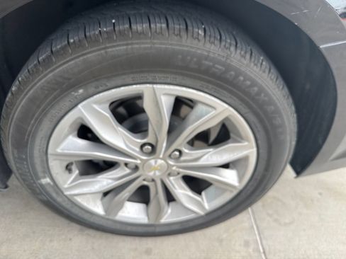 Used 2020 Chevrolet Malibu LT FWD image 15