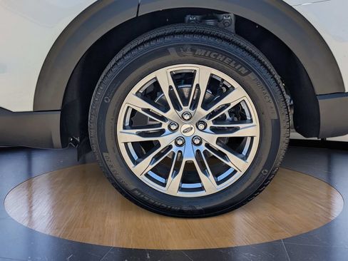 Certified 2025 Ford Explorer Platinum RWD image 35