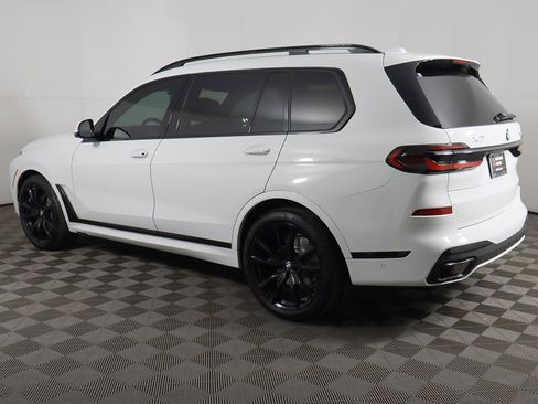 Used 2024 BMW X7 xDrive40i w/ M Sport Package image 13