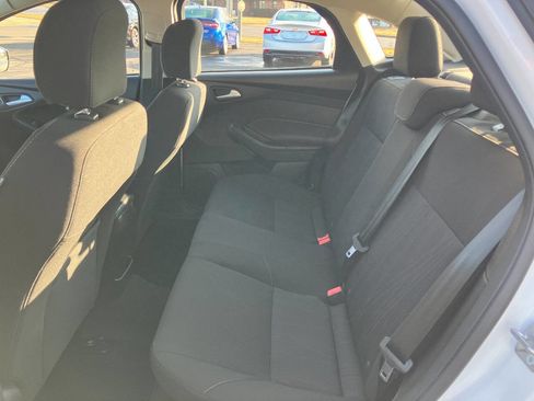 Used 2017 Ford Focus SE w/ Interior Protection Package image 12