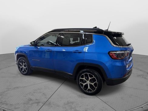 Used 2024 Jeep Compass Limited image 8