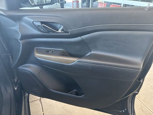 Used 2020 GMC Acadia SLE w/ Driver Convenience Package image 19