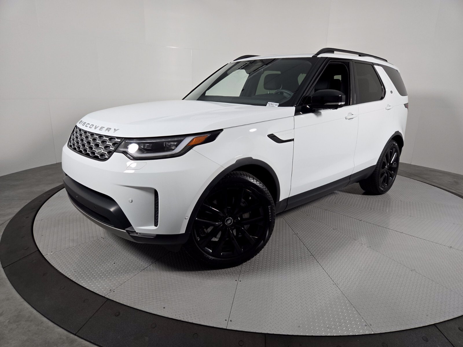 Used 2026 Land Rover Discovery S AWD/4WD image 1
