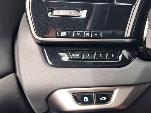 Used 2025 Lexus RX 350 Premium w/ Accessory Package (Z1) image 25