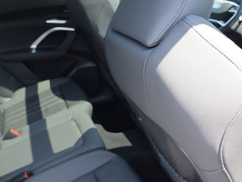 Used 2025 Audi Q5 Premium Plus w/ Premium Plus AWD/4WD image 29
