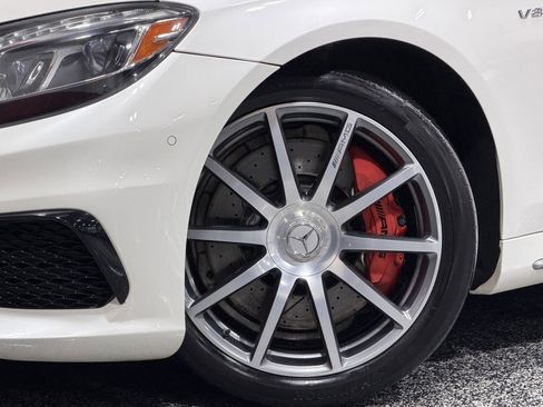 Used 2015 Mercedes-Benz S 63 AMG 4MATIC Sedan w/ Driver Assistance Package image 21