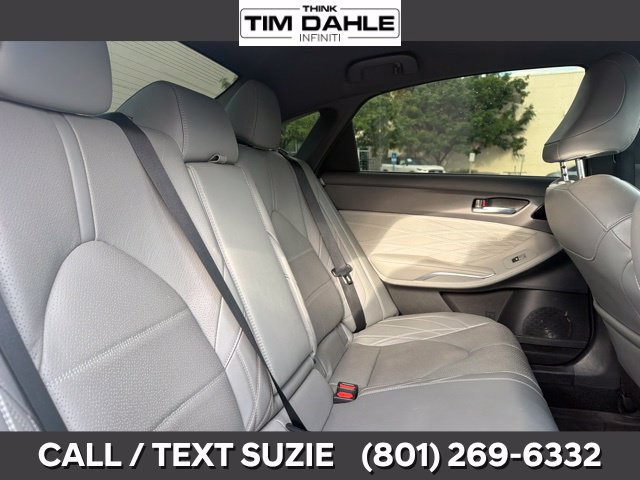 Used 2021 Toyota Avalon Limited w/ Advanced Safety Package FWD image 17