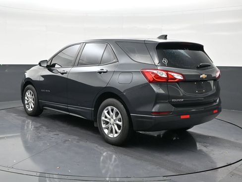 Used 2021 Chevrolet Equinox LS FWD image 3