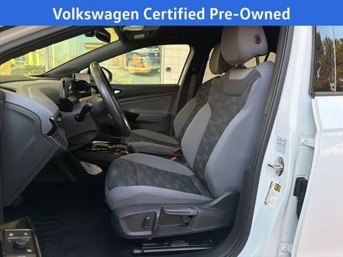 Certified 2022 Volkswagen ID.4 Pro image 18