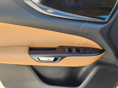 New 2026 Lexus NX 350 AWD image 18